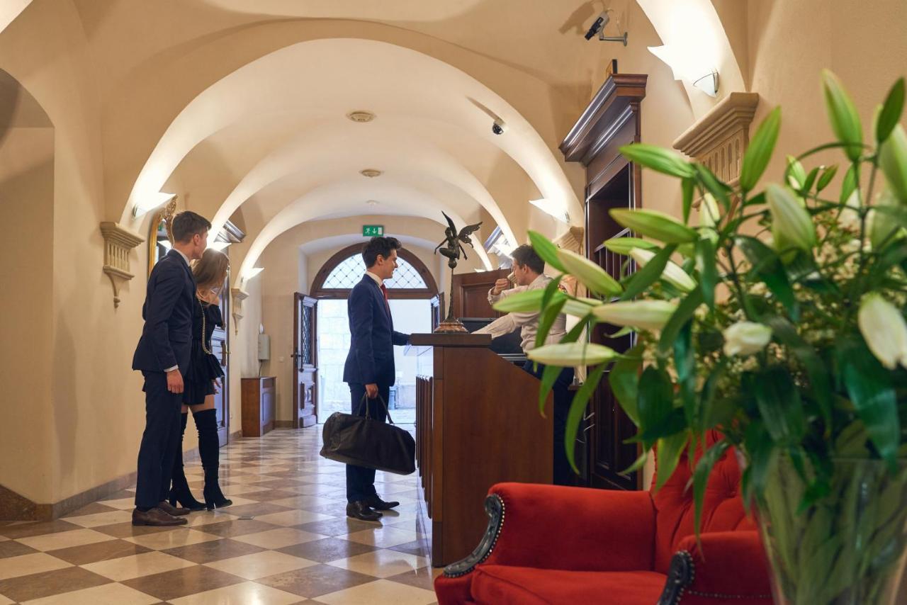 Hotel Bogoria 크라쿠프 외부 사진